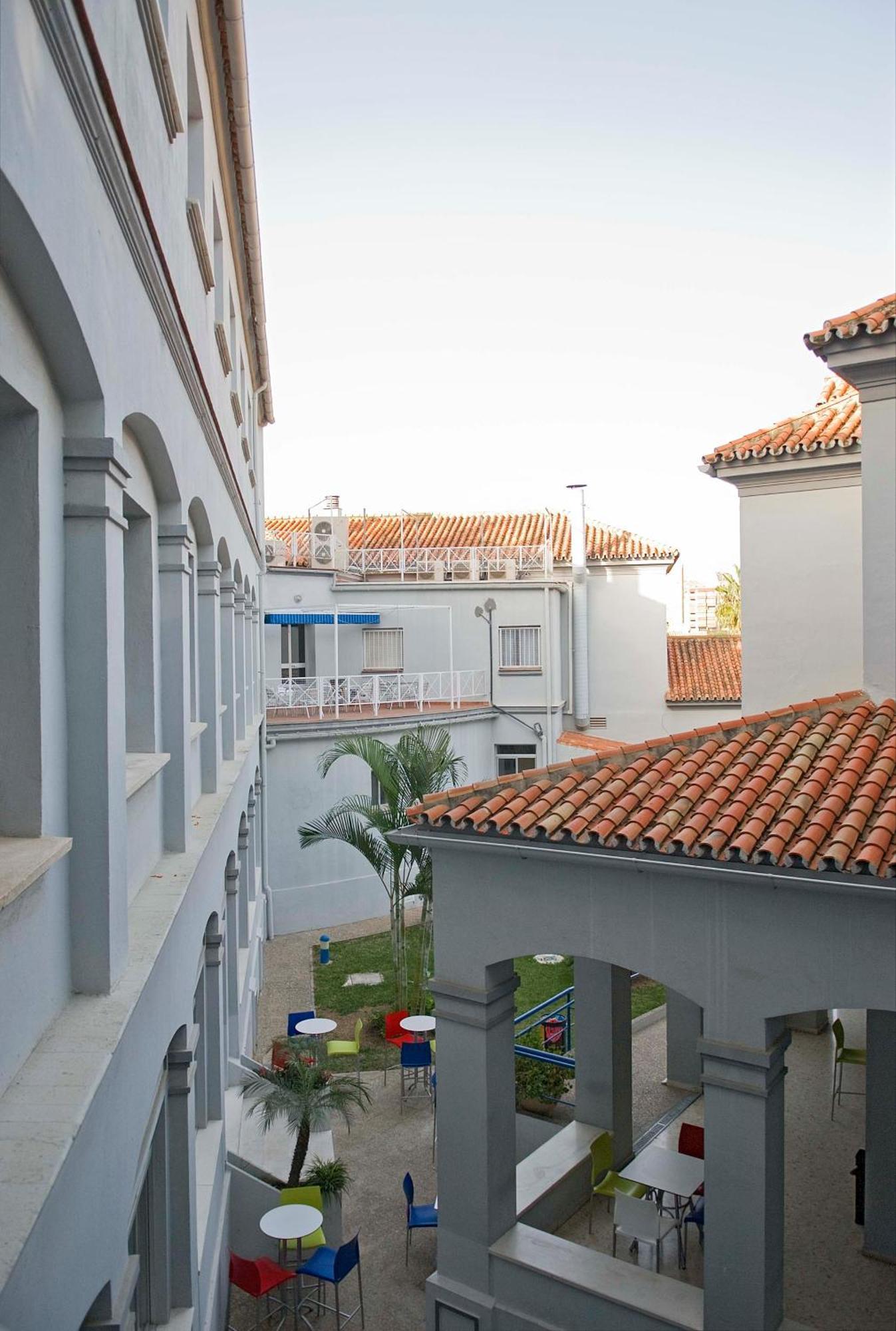 Albergue Inturjoven Málaga Dış mekan fotoğraf